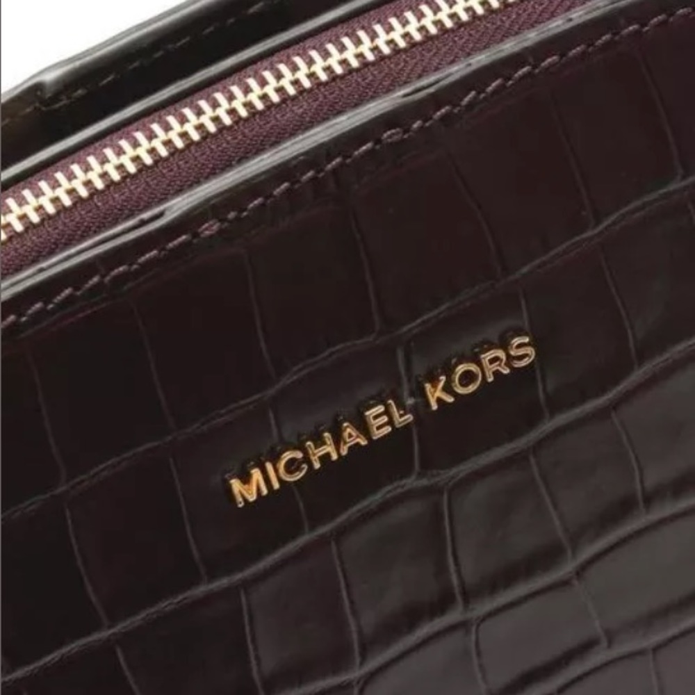 Michael Kors Mercer Large Damson Leather Handbag - Picture 6 of 7
